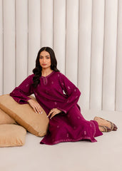 Kurta Set in Magenta by Mayal - IXC7169
