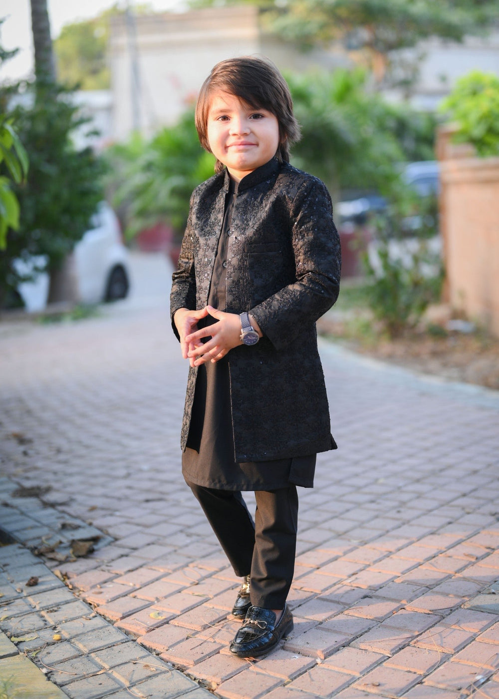 jamawar Sherwani in Black by Hassan Jee - SKC6073 | Laam.pk