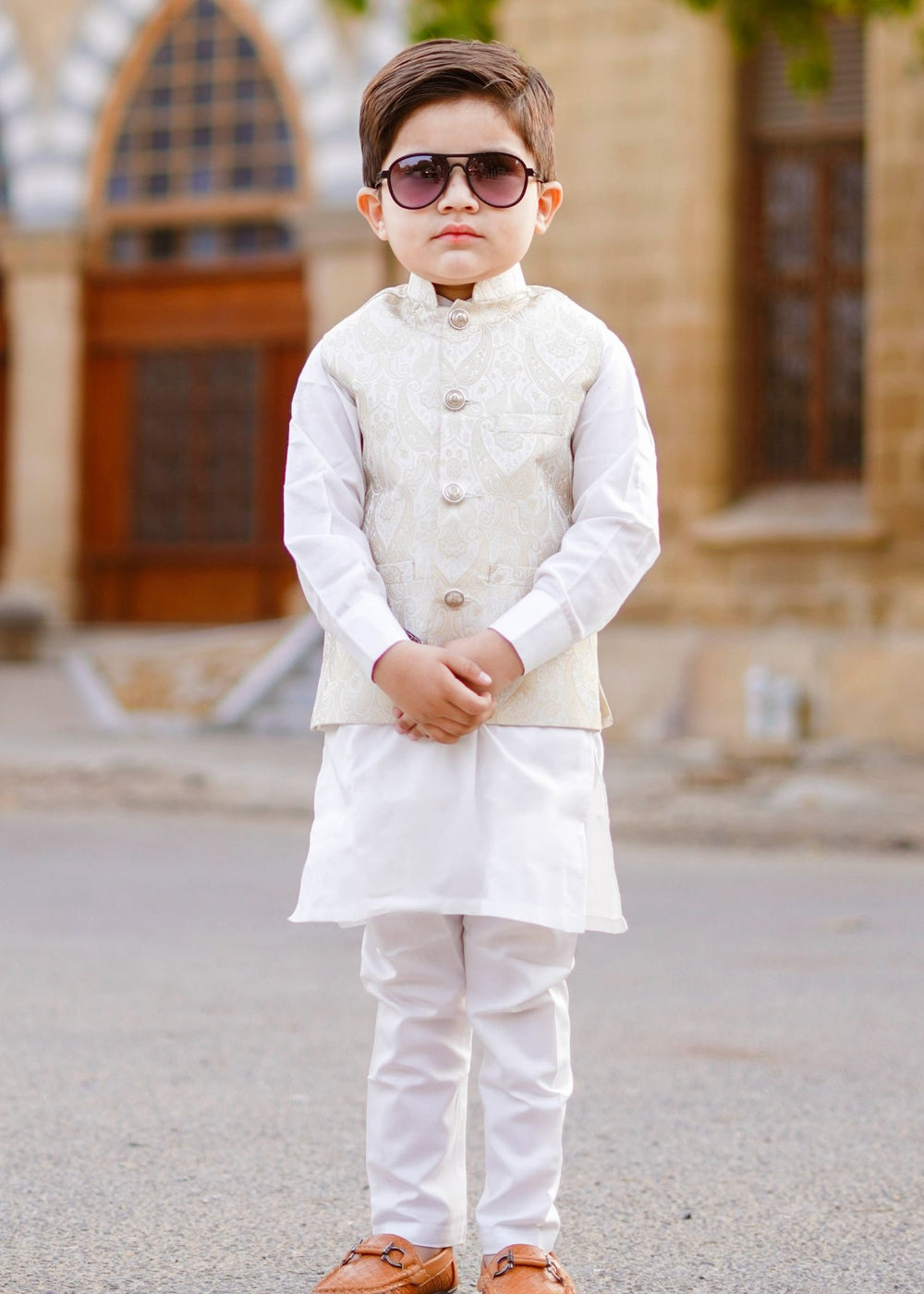 jamawar Waistcoat in White by Hassan Jee - HZU7365 | Laam.pk