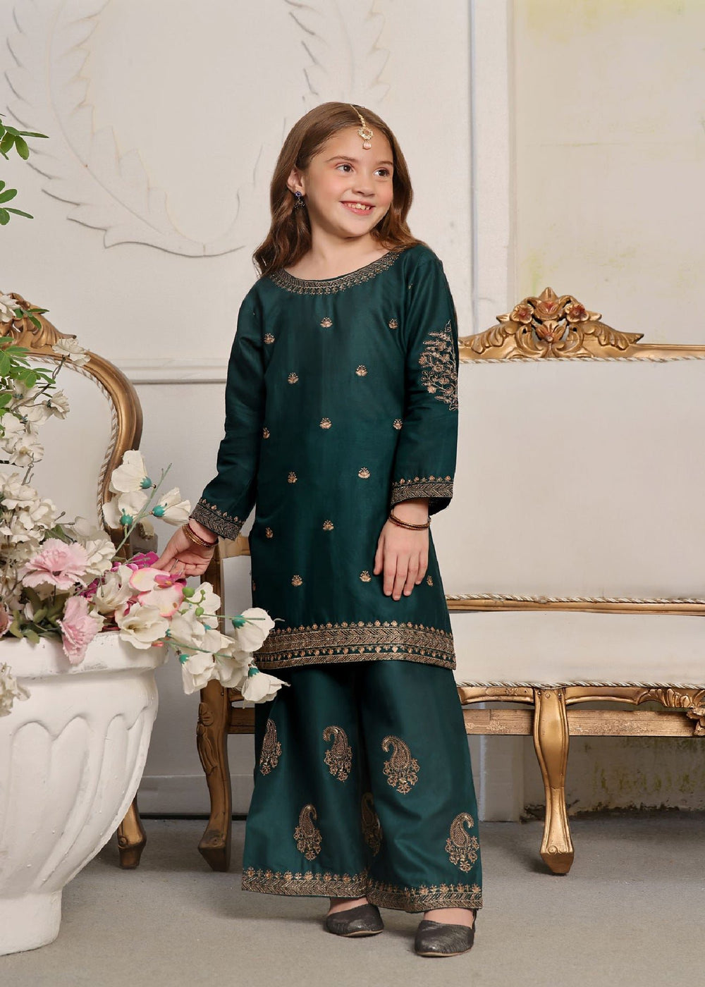 Kurta Set in Green by Fresh Birds - QBA4192 | Laam.pk